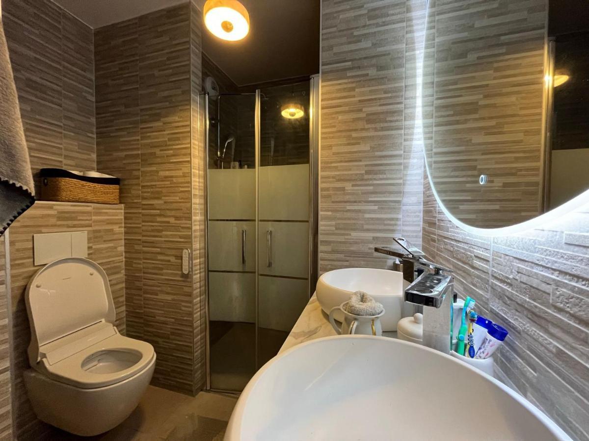 Appartement Luxueux Climatise Avec Terrasse, 6 Couchages - 17Eme Arrondissement De Paris Clichy Eksteriør bilde